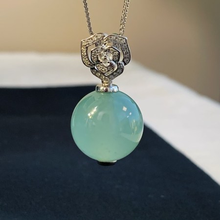 天然緬甸翡翠A玉冰珠吊墜16mm Burmese Jadeite Icy Bead Pendant 18K Gold & Diamonds