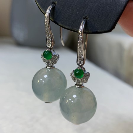 天然緬甸翡翠A玉冰種圓珠耳釘 Burmese Jadeite Jade Icy Bead Earrings 18K Gold & Diamonds