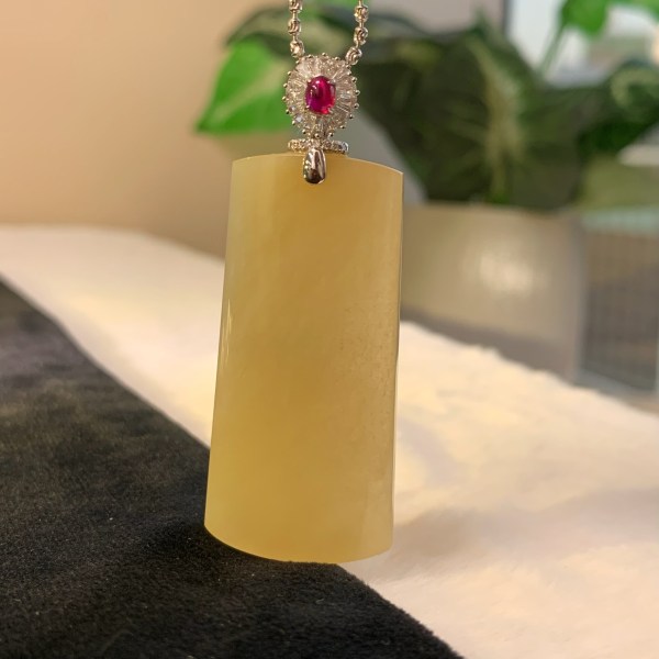 緬甸翡翠A玉冰黃無事牌18K金鑽石 Burmese Jadeite Jade Icy Yellow Plague Pendant 18K Gold & Diamonds